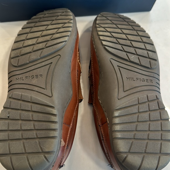 Tommy Hilfiger 8.5 men’s shoes - only worn a few times - in great condition! - Picture 3 of 5